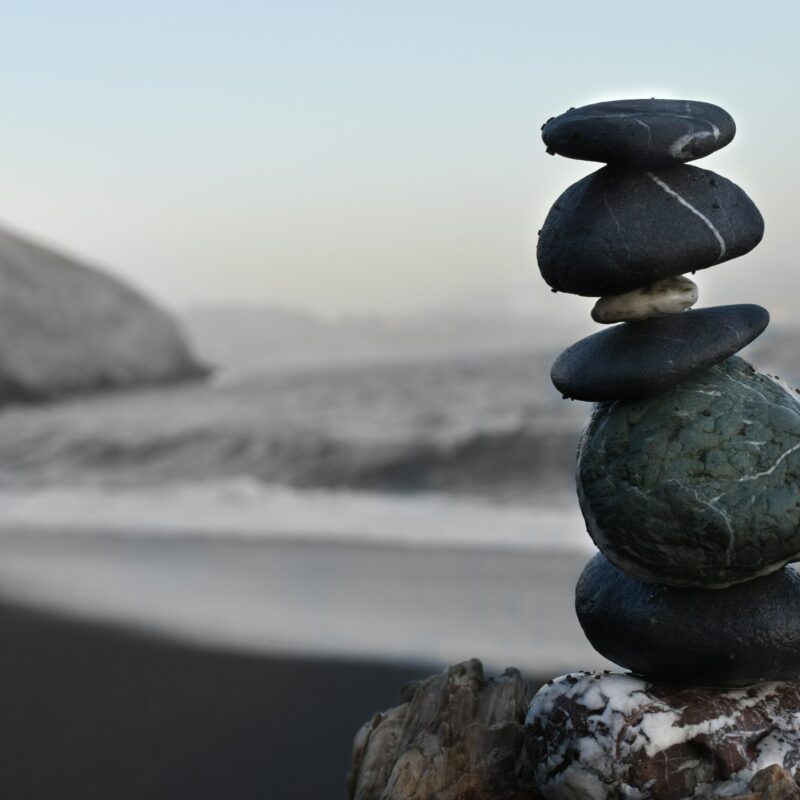 rocks balancing